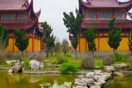 园区湖水