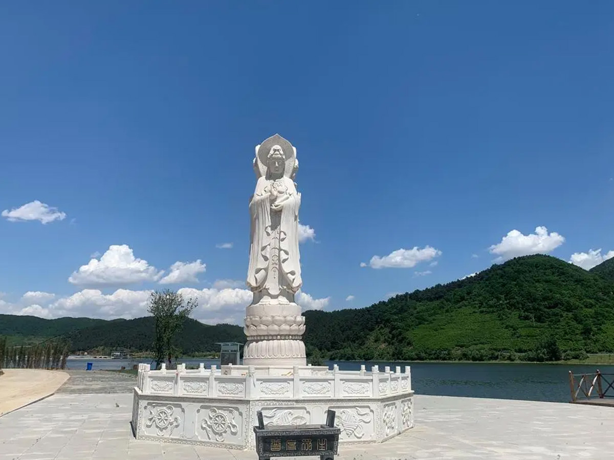 兰州卧龙岗公墓提供哪些配套服务？ 