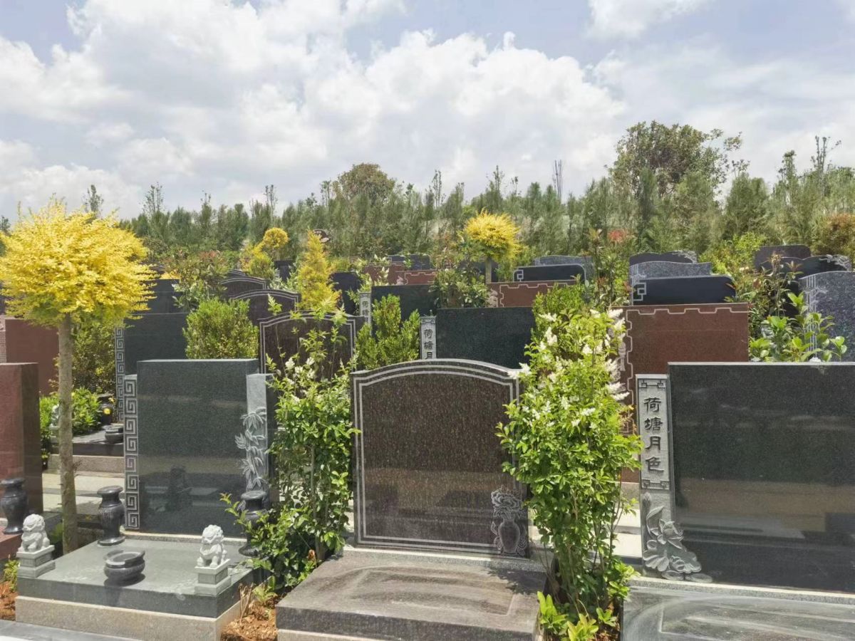 昆明祥安陵园位置在哪？昆明祥安陵园距离市区多远？交通便利吗？