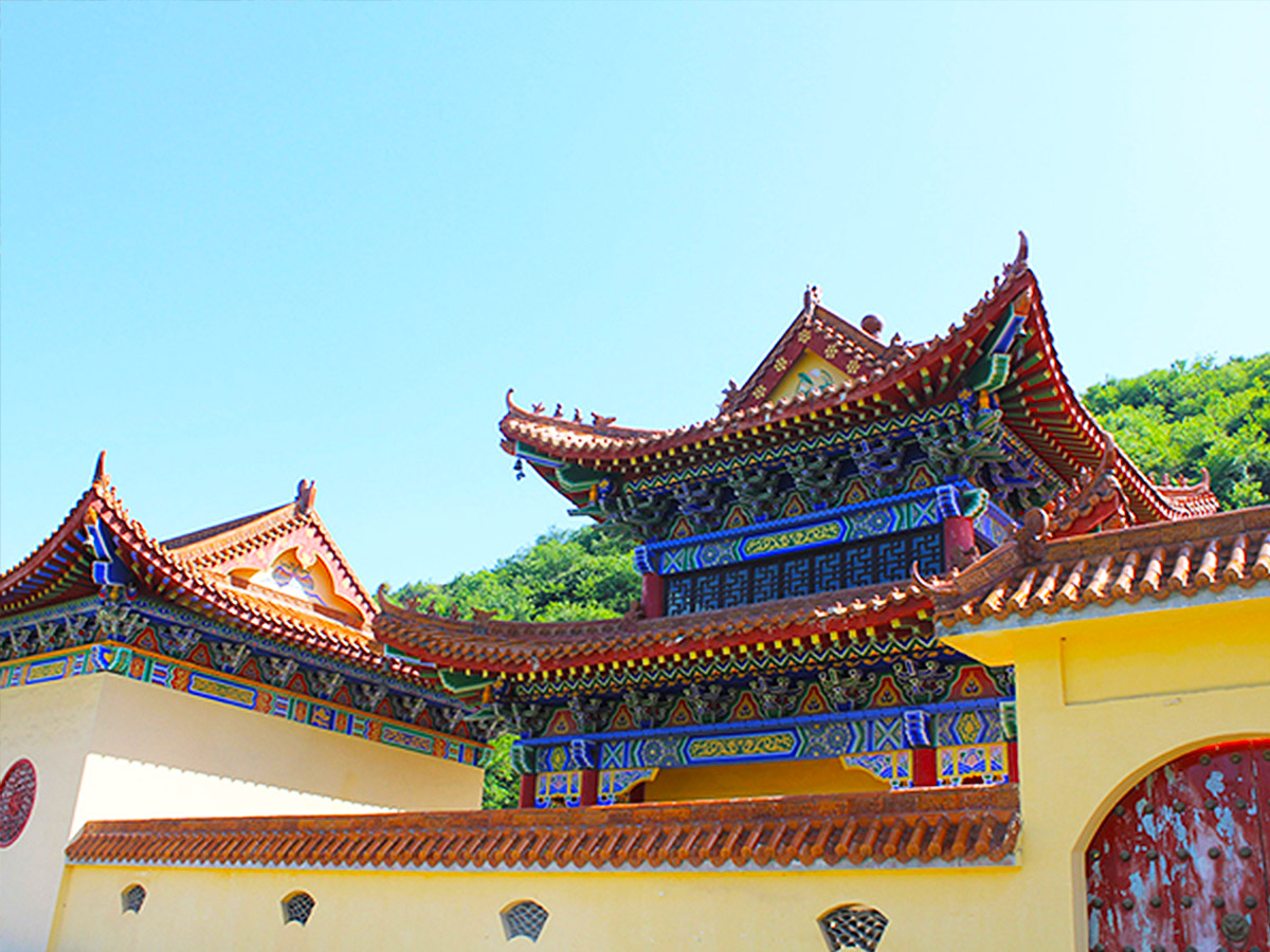 走进西安寿阳山墓园的盛夏给您较治愈谧境