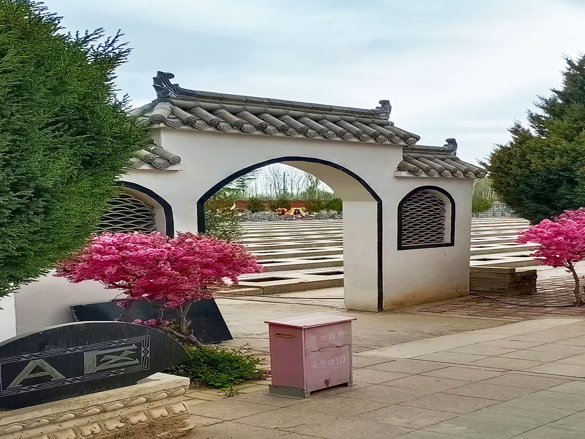 银川市大型的花园式陵园——银川花园公墓