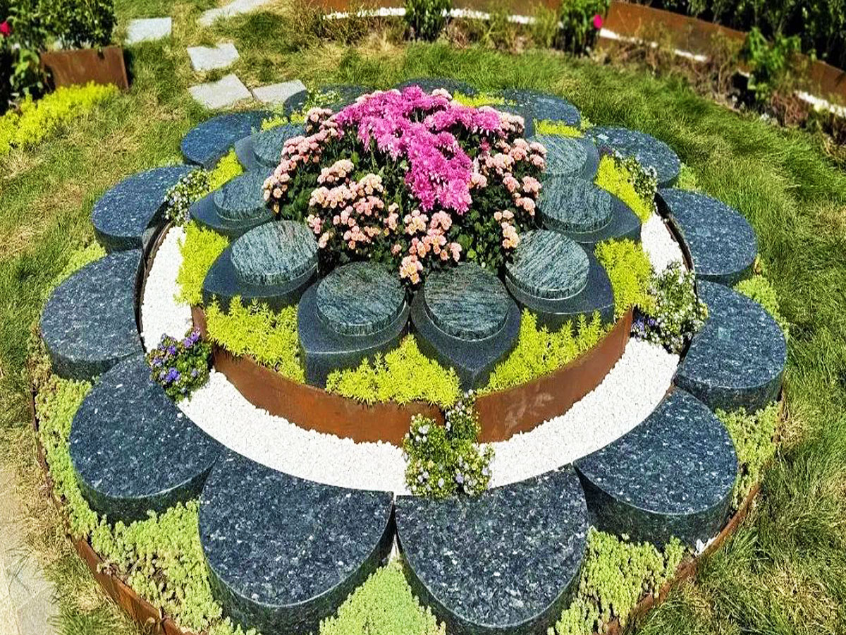 兰州卧龙岗公墓有花坛葬吗？卧龙岗园林公墓花坛葬价格？ 