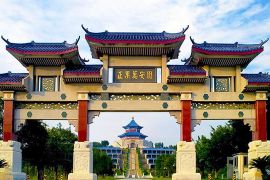 陵园大门