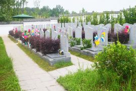 宝福园墓区