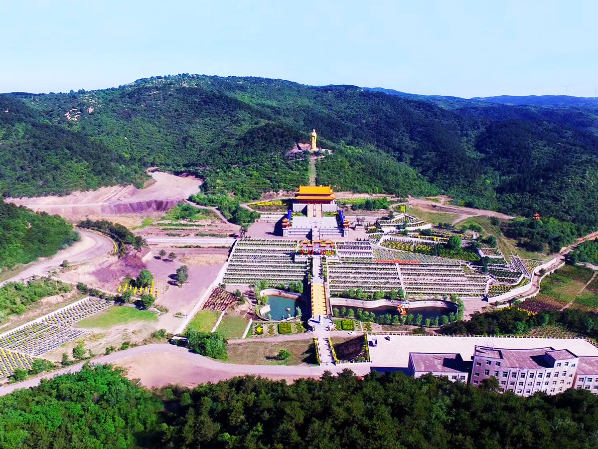 陵园远景