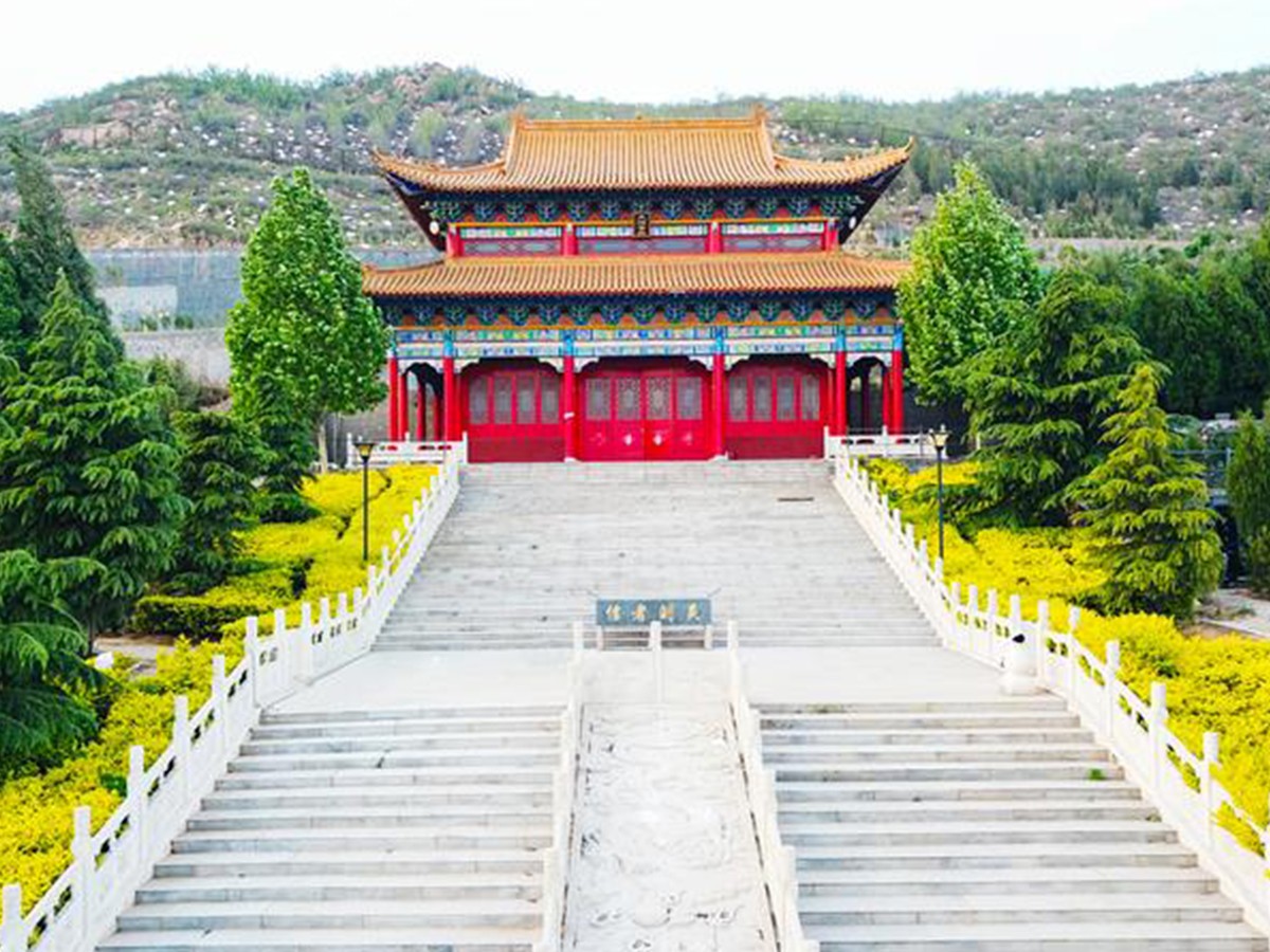陵园楼梯