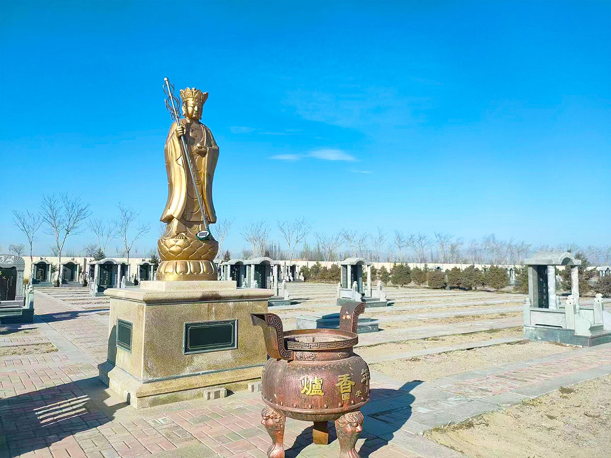 陵园佛像