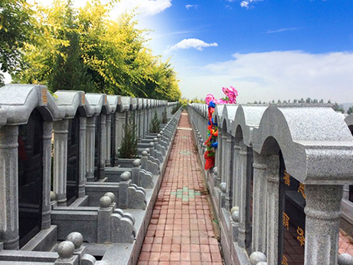 墓区小路