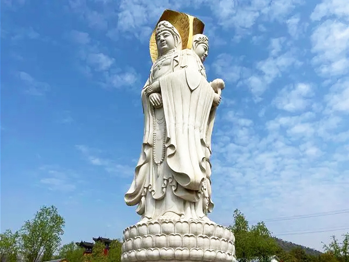 陵园佛像